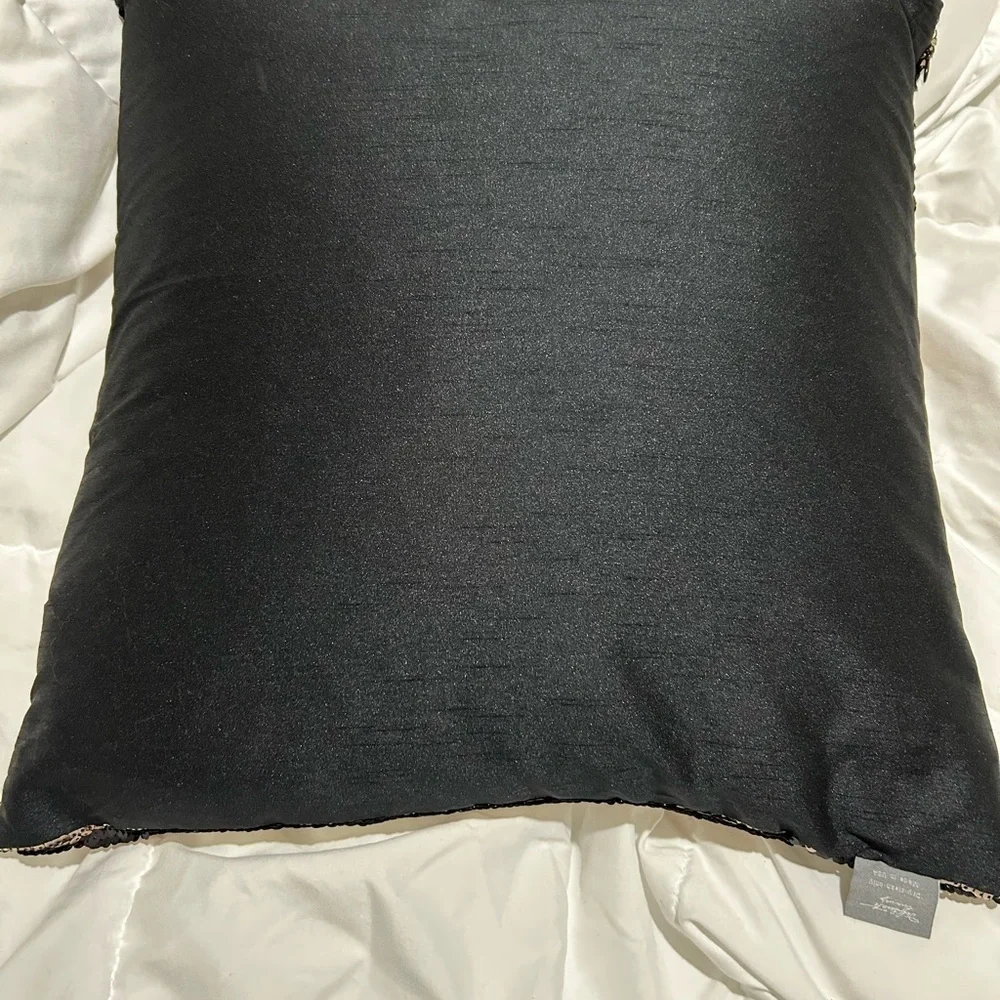 NWOT Aviva Stanoff Mermaid Sequined Black & Champagne Gold Down Pillow 20x 20